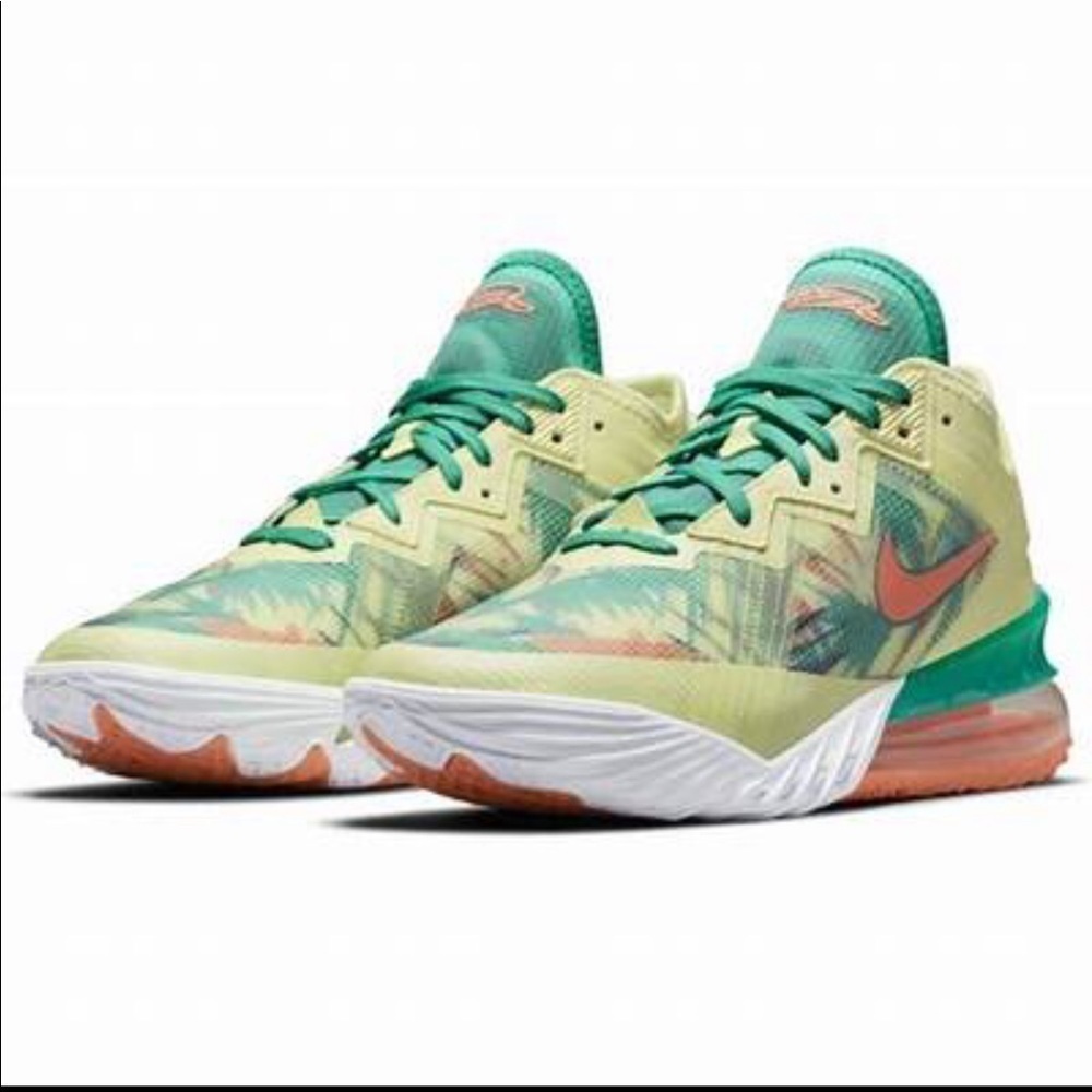 Nike Lebron XVIII Basketball Shoes